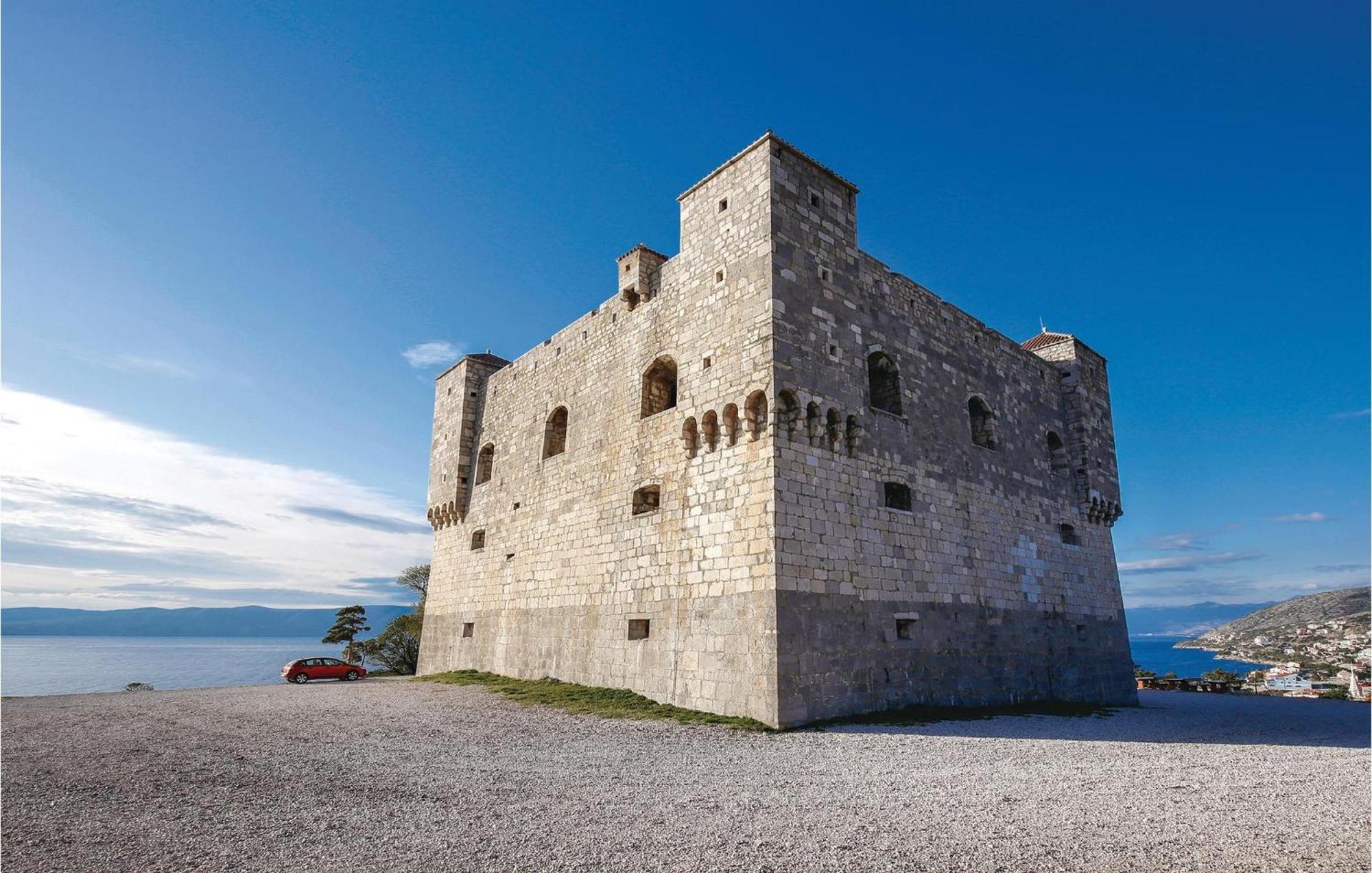 Awesome Apartment In Senj With Wifi Exterior photo